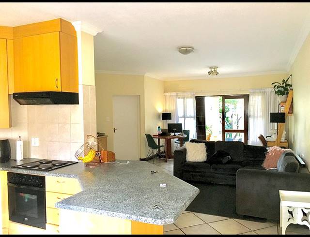 2 BEDROOM APARTMENT RENTED IN BRYANSTON